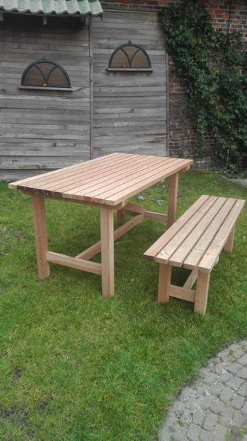 Houten tuintafel 148/81/73 cm beschikbaar voor biedingen