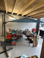 Grote zweefparasol/ horeca parasol, Tuin en Terras, Parasols, Ophalen, Gebruikt, Zweefparasol