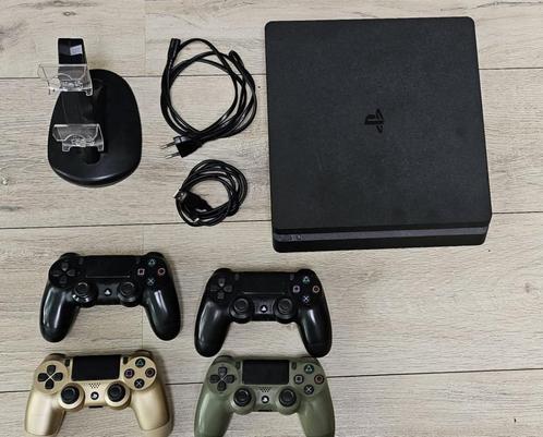 Playstation 4 (incl. 4 controllers + oplaadstation + optione, Spelcomputers en Games, Games | Sony PlayStation 4, Zo goed als nieuw