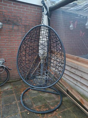 Hangstoel Hang-ei beschikbaar voor biedingen