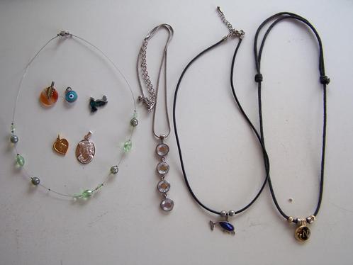 lotje hangers en kettingen (fantasie) 2, Sieraden, Tassen en Uiterlijk, Kettinghangers, Zo goed als nieuw, Overige materialen