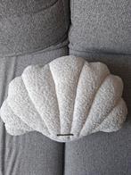Wit boucle sierkussen, kussen Schelp van Riviera Maison, Ophalen of Verzenden, Gebruikt, Wit