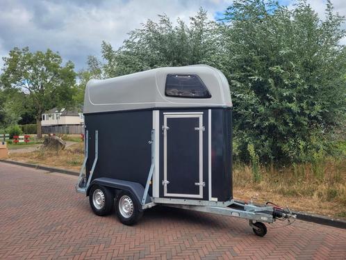 Nieuw opgebouwde Hotra 1.5 paards trailer kunststof bodem, Dieren en Toebehoren, Paarden en Pony's | Trailers en Aanhangwagens