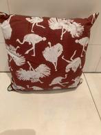 Sierkussen met struisvogel print, Ophalen of Verzenden, Zo goed als nieuw, Rood, Vierkant