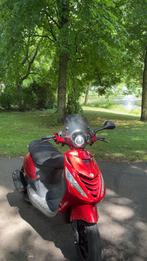 Zip 2000 50cc 4takt 2013, Fietsen en Brommers, Scooters | Piaggio, Ophalen, Zip, Zo goed als nieuw, Benzine