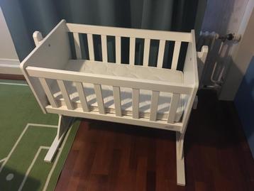 baby bedje beschikbaar voor biedingen