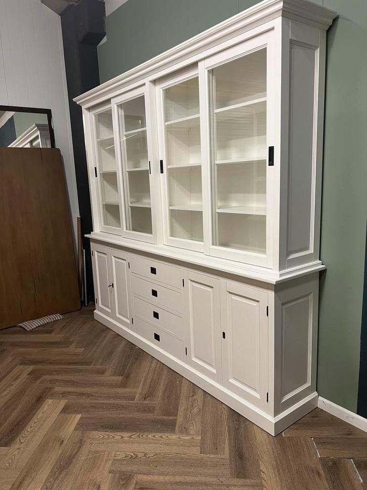 buffetkast / winkelkast /vitrinekast/servicekast, Huis en Inrichting, Kasten | Buffetkasten, Zo goed als nieuw, 200 cm of meer