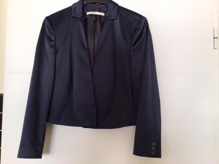 Bolero jasje maat 36 Steps, Kleding | Dames, Gelegenheidskleding, Zo goed als nieuw, Overige typen, Maat 36 (S), Blauw, Ophalen of Verzenden