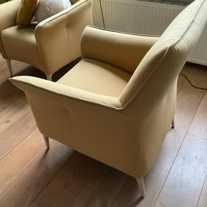 Leolux Mayuro Fauteuil  geel, Huis en Inrichting, Fauteuils, Gebruikt, Stof, 75 tot 100 cm, Ophalen