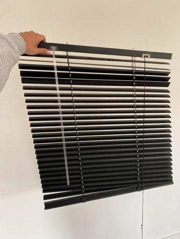 KARWEI aluminium jaloezie 25 mm zwart 60x130 cm (bxh) beschikbaar voor biedingen