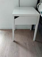 Nacht kastje en bureau van Ikea, Minder dan 45 cm, Ophalen of Verzenden, Zo goed als nieuw, Hout