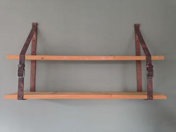 Wandplank 120 cm breed, 65 cm hoog
 beschikbaar voor biedingen