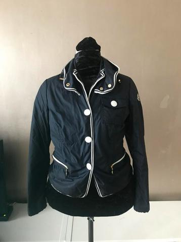 Moncler zomerjas  beschikbaar voor biedingen