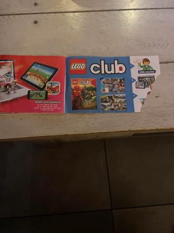 Lego friends zwembad 41008 en ijscoman 10727 beschikbaar voor biedingen