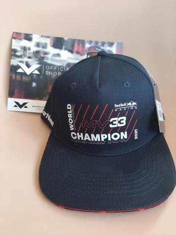Red Bull Racing MV33 World Champion 2021 Pet - Nieuw beschikbaar voor biedingen