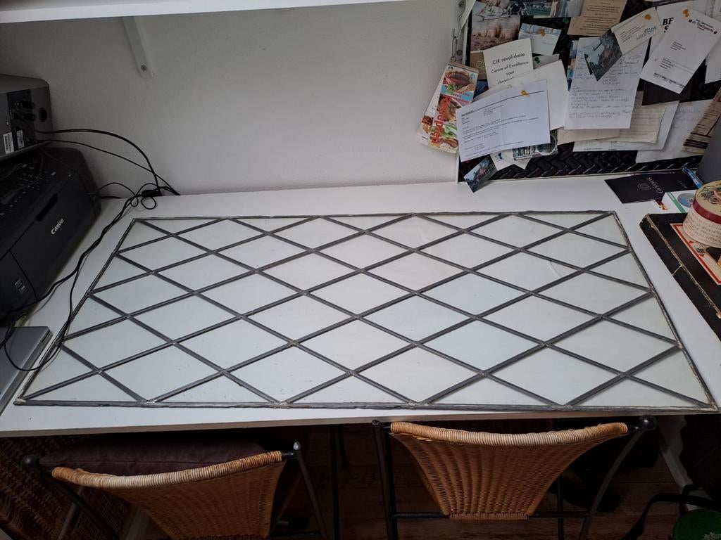 Oude glas in lood raam met barstje, Antiek en Kunst, Ophalen