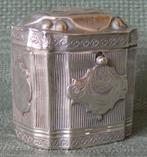 Nr G38: 1 Bewerkt Hollands zilveren lodereindoosje, Antiek en Kunst, Ophalen of Verzenden, Zilver