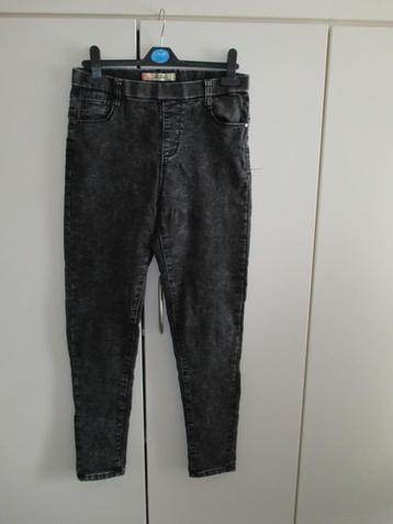 Spijkerjegging LD style beschikbaar voor biedingen