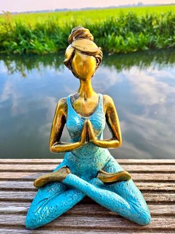 YOGA DAME BEELDEN 22 CM beschikbaar voor biedingen