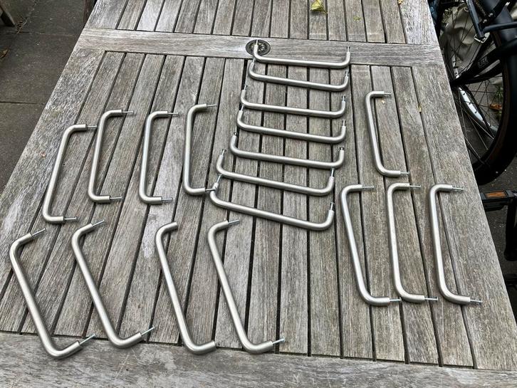 Keukenkast grepen - 19 stuks, Doe-het-zelf en Verbouw, Hang- en Sluitwerk, Gebruikt, Klink of Kruk, Rvs, Ophalen of Verzenden