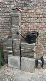 Gratis tegels diverse maten, Tuin en Terras, Tegels en Klinkers, Ophalen of Verzenden, Zo goed als nieuw, 10 m² of meer, Beton