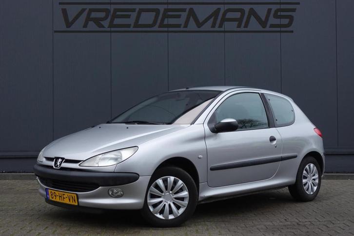 Peugeot 206 1.6-16V XT AUTOMAAT!, Auto's, Peugeot, Bedrijf, Te koop, ABS, Airbags, Airconditioning, Centrale vergrendeling, Climate control
