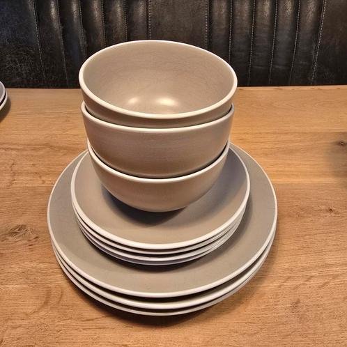 Servies set Oslo zand kleur., Huis en Inrichting, Keuken | Servies, Bord(en), Overige stijlen, Ophalen of Verzenden