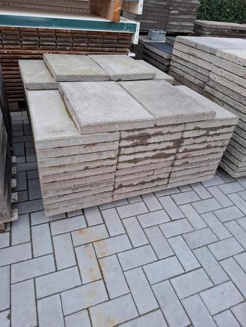 15m² Betontegels 60x40 - Heel & Laadklaar beschikbaar voor biedingen