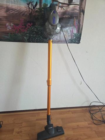 Bedrade Steelstofzuiger - Krachtig & Handig! beschikbaar voor biedingen