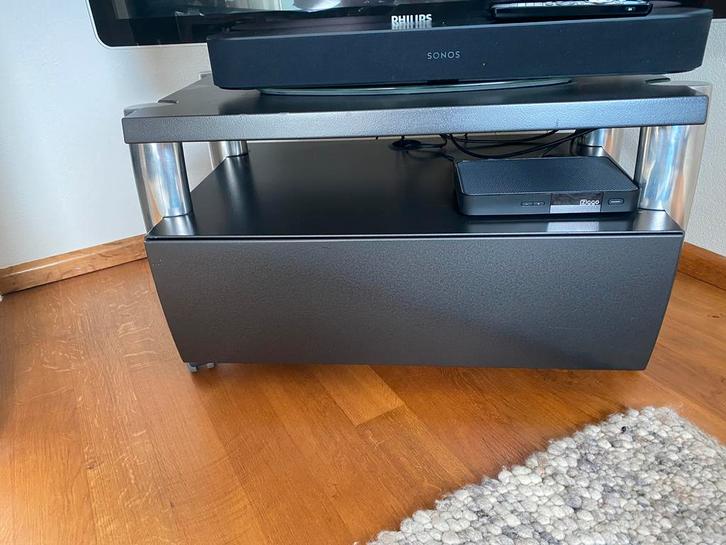 Leolux Verso televisiemeubel, Huis en Inrichting, Kasten | Televisiemeubels, Gebruikt, Minder dan 100 cm, 50 tot 100 cm, 25 tot 50 cm