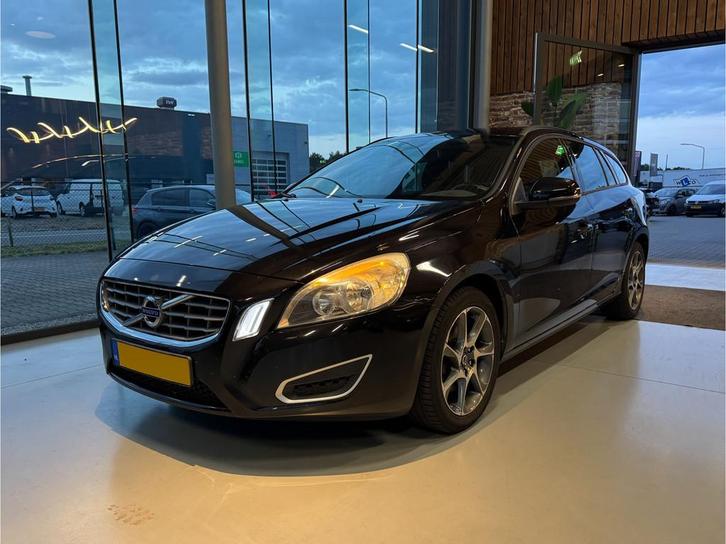 Volvo V60 1.6 T4 Kinetic (bj 2011), Auto's, Volvo, Particulier, Te koop, V60, ABS, Airbags, Airconditioning, Alarm, Boordcomputer