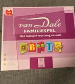 Van Dale Familiespel (Jumbo), Hobby en Vrije tijd, Gezelschapsspellen | Bordspellen, Drie of vier spelers, Ophalen of Verzenden