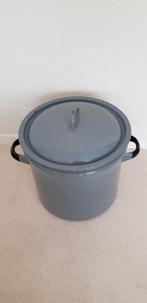 Antieke grijze emaille wasketel, Ophalen