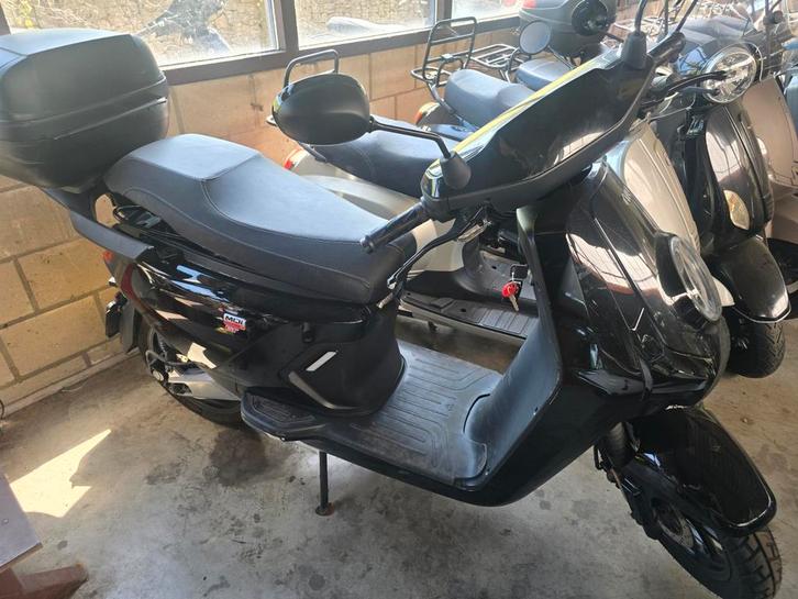 Niu MQi GT Sport Elektrische Scooter - 2022 dubbele accu, Fietsen en Brommers, Snorfietsen en Snorscooters, Gebruikt, Overige merken