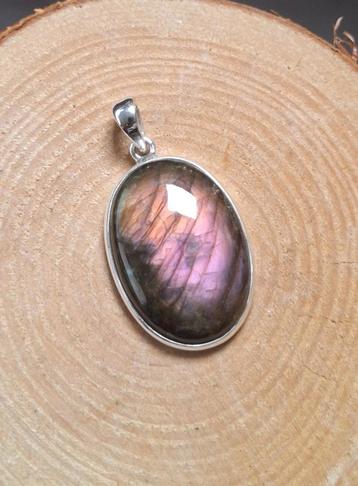 925 zilveren hanger met natuurlijke paarse Labradoriet steen beschikbaar voor biedingen