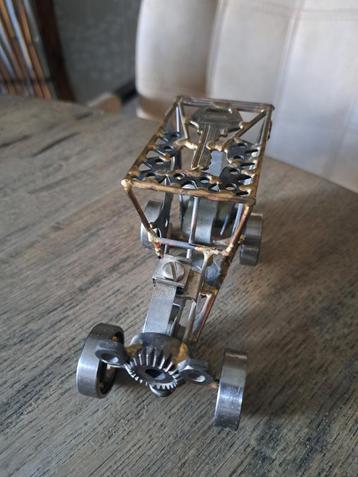 Metalen Kunst Auto - Uniek Decoratieobject beschikbaar voor biedingen