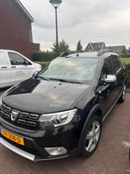 Dacia Sandero 0.9 Tce 90pk S&S Stepway 2018 Zwart, Auto's, Voorwielaandrijving, 898 cc, Parkeersensor, 1090 kg