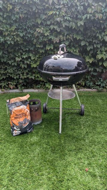 Weber 57 cm BBQ  beschikbaar voor biedingen