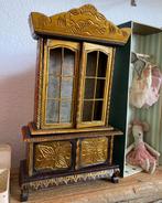 Antieke vintage brocante goudkleur zwart poppen kast cabinet, Verzamelen, Gebruikt, Ophalen of Verzenden, Gebruiksvoorwerp