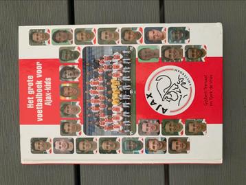 Het grote voetbalboek voor Ajax kids beschikbaar voor biedingen
