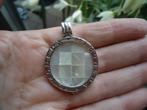 mooie echt zilveren hanger mimoneda met paarlemoer munt, Ophalen of Verzenden, Zo goed als nieuw, Zilver, Zilver
