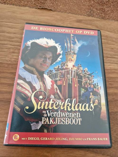 697 Sinterklaas en de Verdwenen Pakjesboot DVD, Cd's en Dvd's, Dvd's | Kinderen en Jeugd, Gebruikt, Film, Komedie, Alle leeftijden