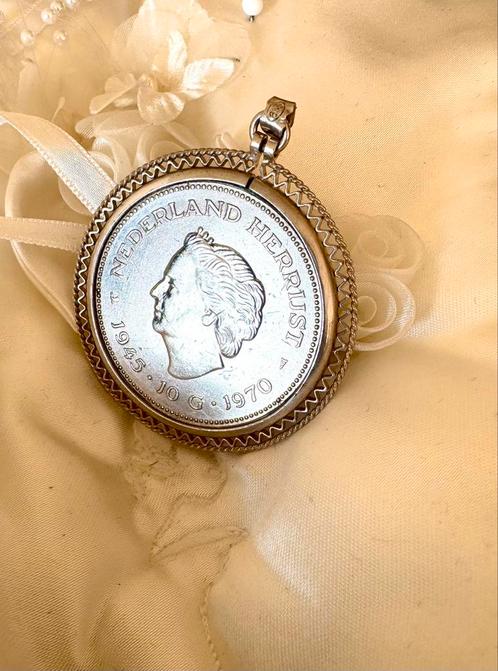 Zilveren 10 gulden munt, fraaie ketting hanger met omranding, Sieraden, Tassen en Uiterlijk, Kettinghangers, Ophalen