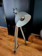 Industriële vloerlamp, Huis en Inrichting, Lampen | Vloerlampen, Ophalen of Verzenden, Gebruikt, 150 tot 200 cm