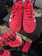 Voetbalschoenen + keeperhandschoenen, Sport en Fitness, Voetbal, Maat XS of kleiner, Ophalen of Verzenden, Schoenen