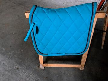 Turquoise zadeldekje full beschikbaar voor biedingen