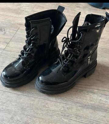 Van Haren Zwarte Laarsjes Maat 36 beschikbaar voor biedingen