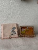 Antiek  doosje en zakdoekjes hoesje (boudoir), Ophalen of Verzenden