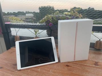 Apple iPad 7e Gen 32GB + Smart Cover - Rose Goud beschikbaar voor biedingen