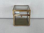 Glazen goudkleirige box vitrine 9x9x9 cm!, Ophalen, Zo goed als nieuw